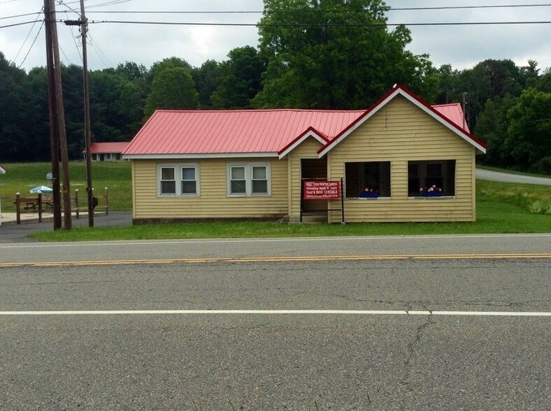 More Photos Of 431 US Highway 206, Montague Restaurant For Sale