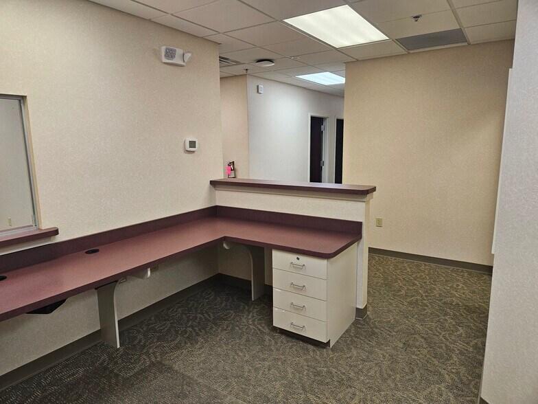 More Photos Of 1600 Sixth Ave, York Medical For Lease