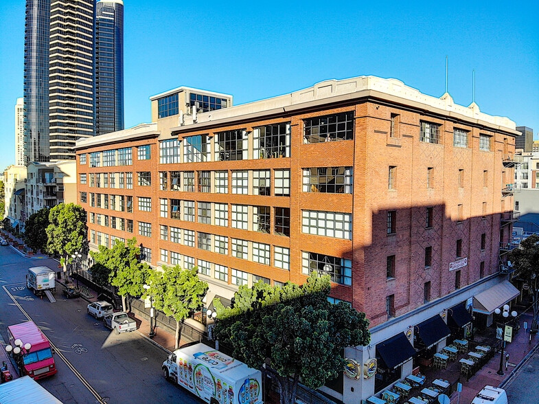 More Photos Of 310 5th Ave, San Diego Apartments For Lease
