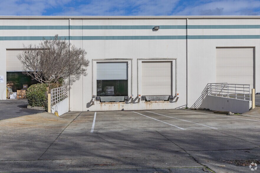 More Photos Of 11391 Sunrise Gold Cir, Rancho Cordova Industrial For Sale
