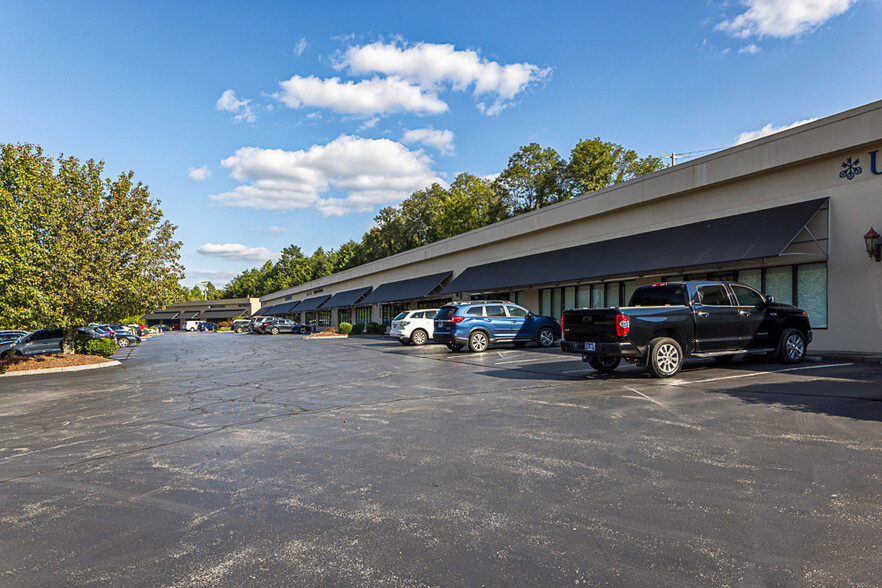 Primary Photo Of 214 E Mountcastle Dr, Johnson City Storefront Retail Office For Lease