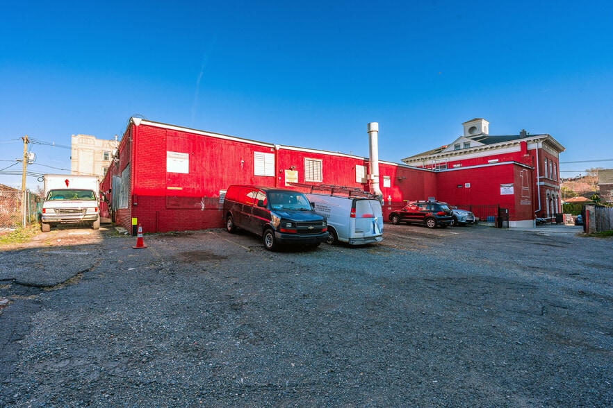 More Photos Of 109 45th St, Union City Loft Creative Space For Sale