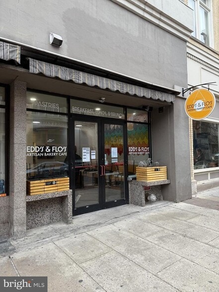 Primary Photo Of 47 S Queen St, Lancaster Restaurant For Lease