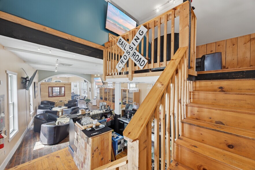 More Photos Of 21 Furnace St, Danielson Storefront For Sale
