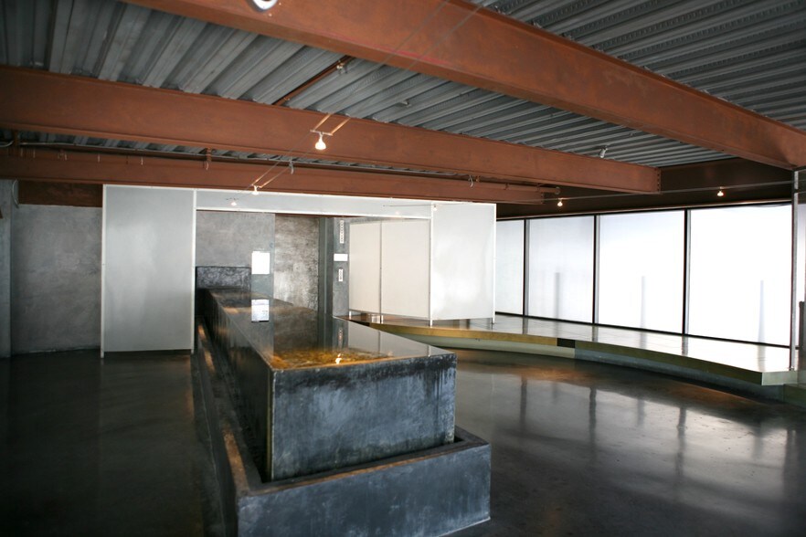 More Photos Of 3015 Main St, Santa Monica Loft Creative Space For Lease