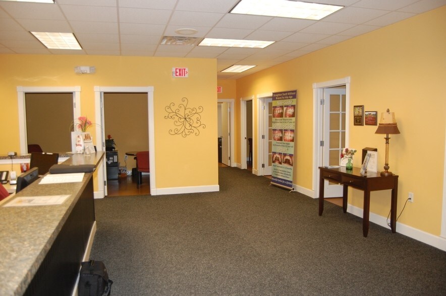 More Photos Of 5007 Transit Rd, Depew Storefront Retail Office For Lease