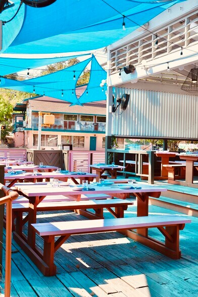 More Photos Of 1530 Barton Springs Dr, Austin Restaurant For Lease