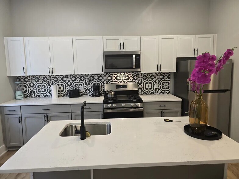 More Photos Of 1117-1119 Spring Garden Ave, Pittsburgh Apartments For Sale