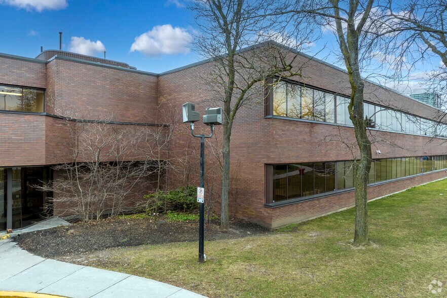 More Photos Of 1333 Sheppard Ave E, Toronto Medical For Lease