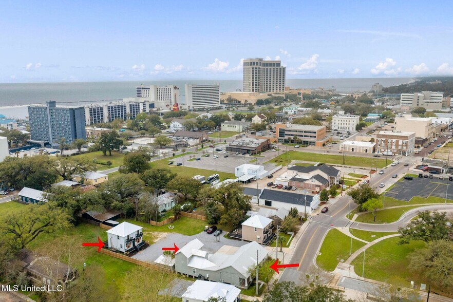 More Photos Of 647 Howard Ave, Biloxi Office Residential For Sale