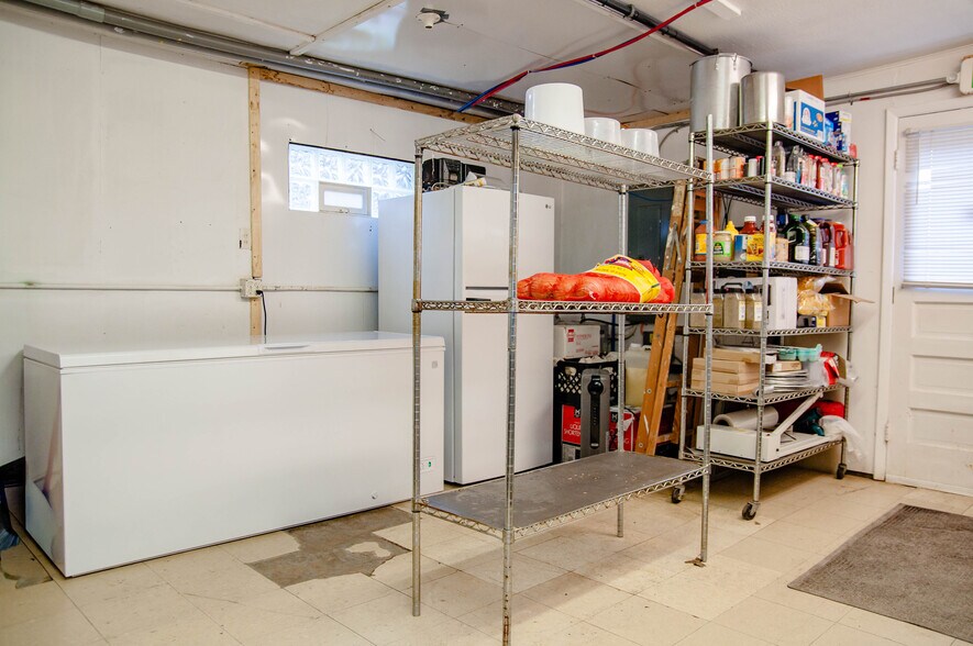 More Photos Of 2003 Oneida Valley Rd, Karns City Restaurant For Sale