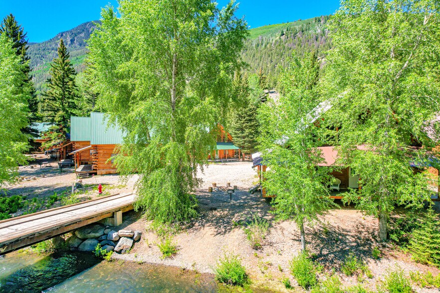 More Photos Of 860 County Road 142, Lake City Hotel For Sale