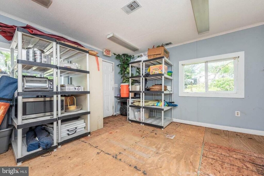 More Photos Of 6712 Dogwood Rd, Woodlawn Schools For Sale