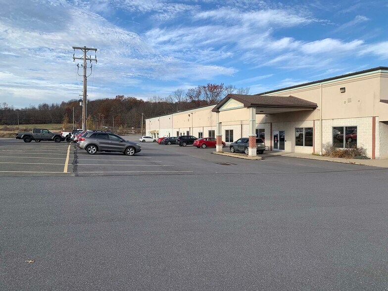More Photos Of 426 Airport Rd, Hazle Township Medical For Lease