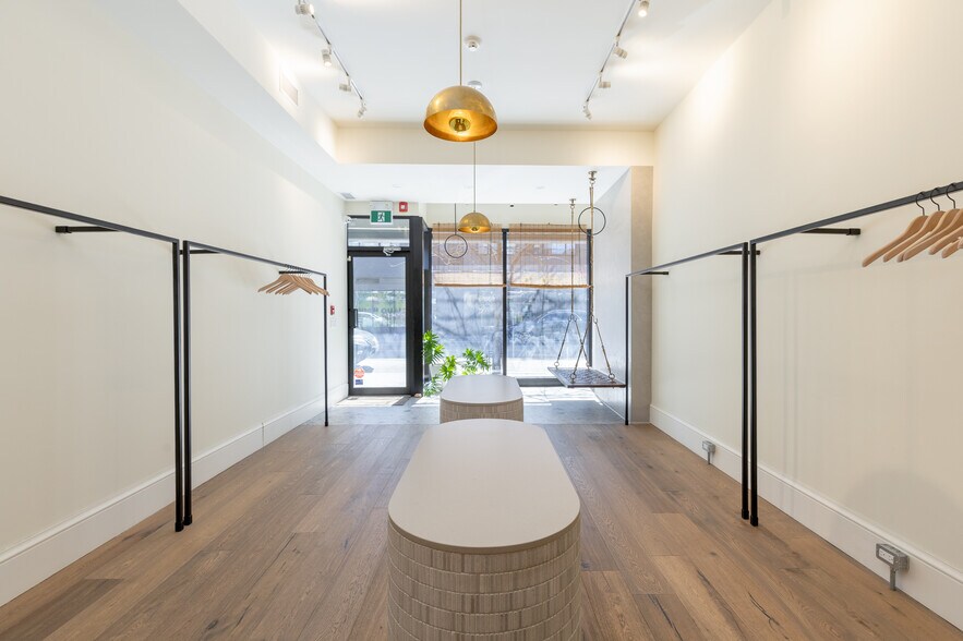 More Photos Of 872 College St, Toronto Storefront Retail Residential For Sale