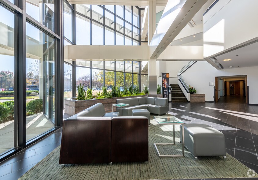 More Photos Of 800 District Ave, Burlington Office For Lease