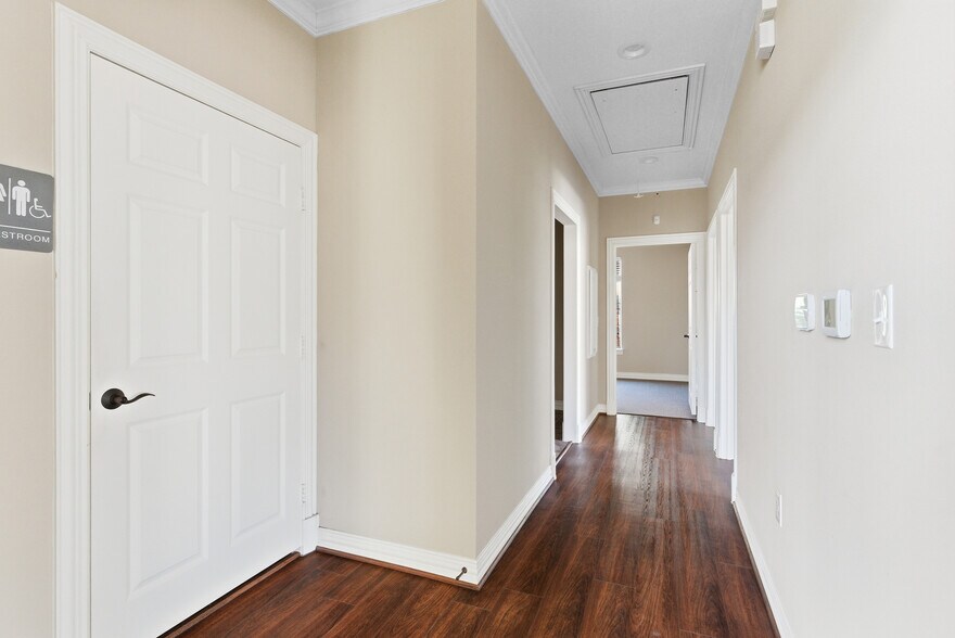 More Photos Of 8951 Collin McKinney Pky, McKinney Unknown For Lease