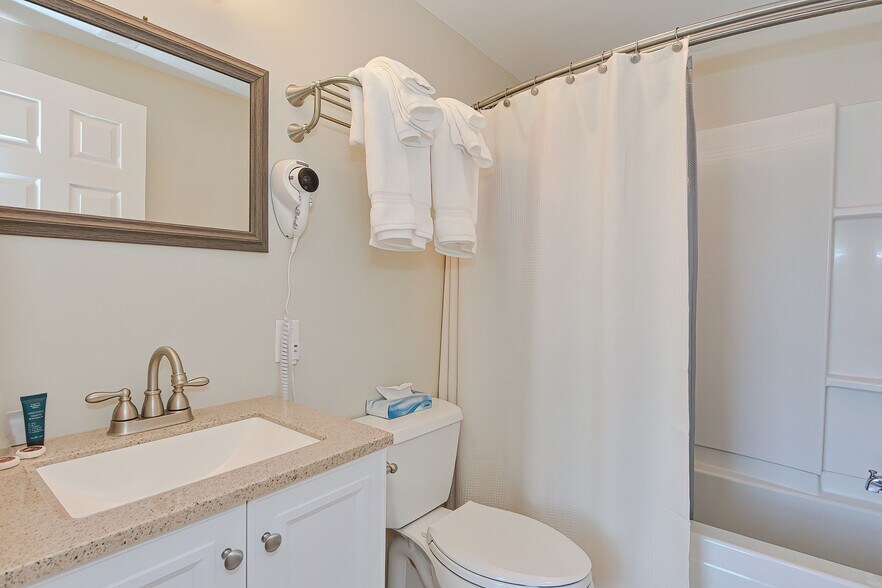 More Photos Of 25 Grafton, Grafton Restaurant For Sale