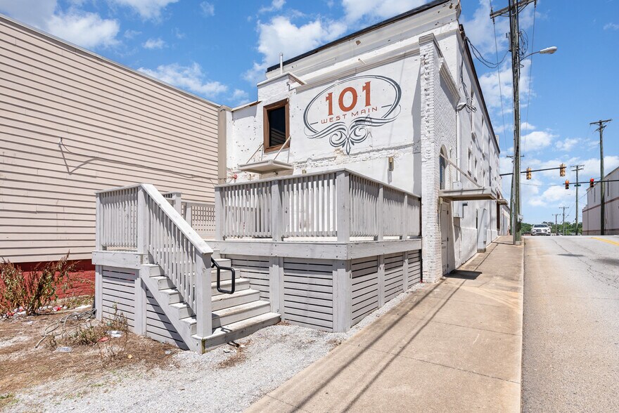 More Photos Of 101 W Main St, Union Dormitory For Sale