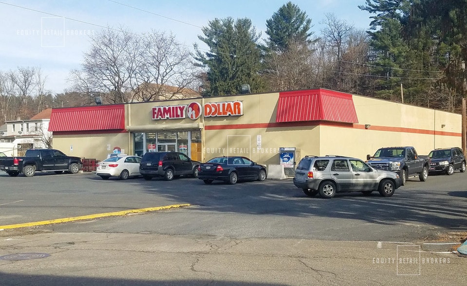 Primary Photo Of 14 Spring St, Tremont Freestanding For Sale