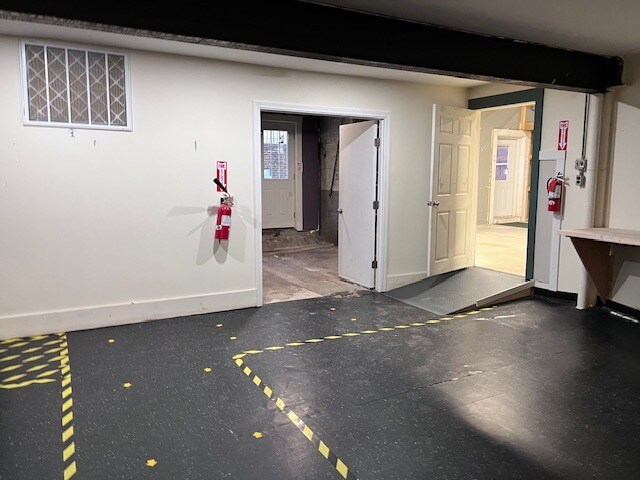 More Photos Of 10-12 Park St, Winchester Flex For Lease