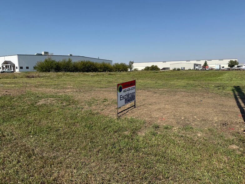 More Photos Of 6200 Fletcher Ave, Lincoln Land For Sale