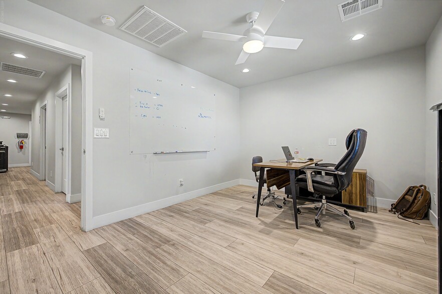 More Photos Of 6470 W Desert Inn Rd, Las Vegas Medical For Sale