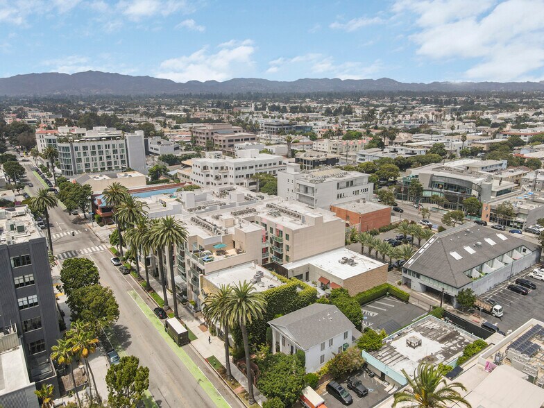 More Photos Of 1325 7th St, Santa Monica Office For Sale