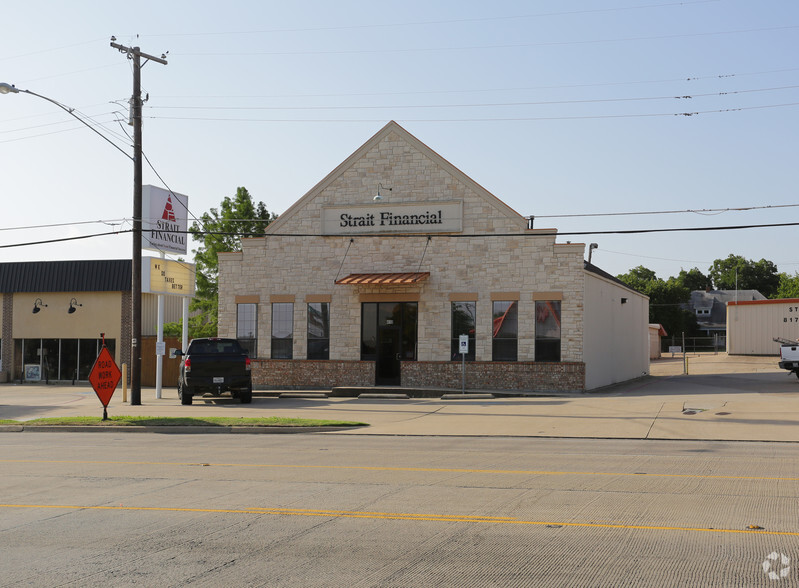 Primary Photo Of 410 E Northwest Hwy, Grapevine Office For Lease