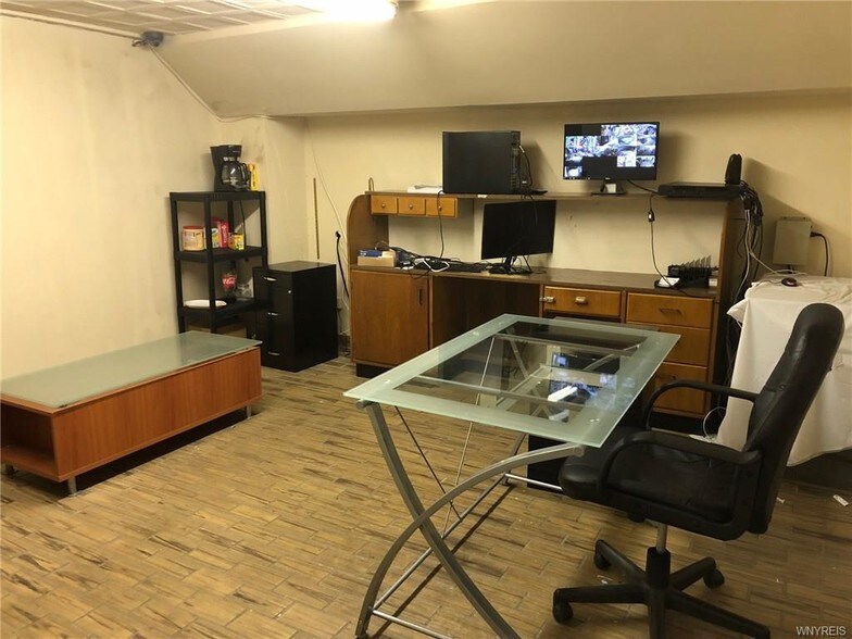 More Photos Of 294 W Ferry St, Buffalo Restaurant For Lease