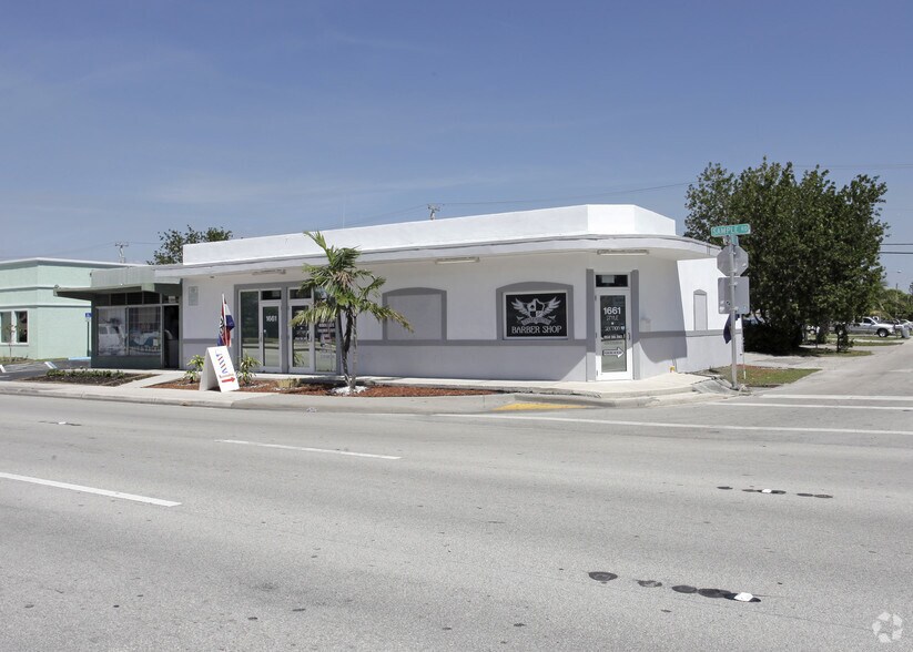 More Photos Of 1661 E Sample Rd, Pompano Beach Storefront For Lease