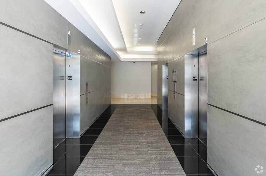 More Photos Of 200 E Sandpointe Ave, Santa Ana Unknown For Lease