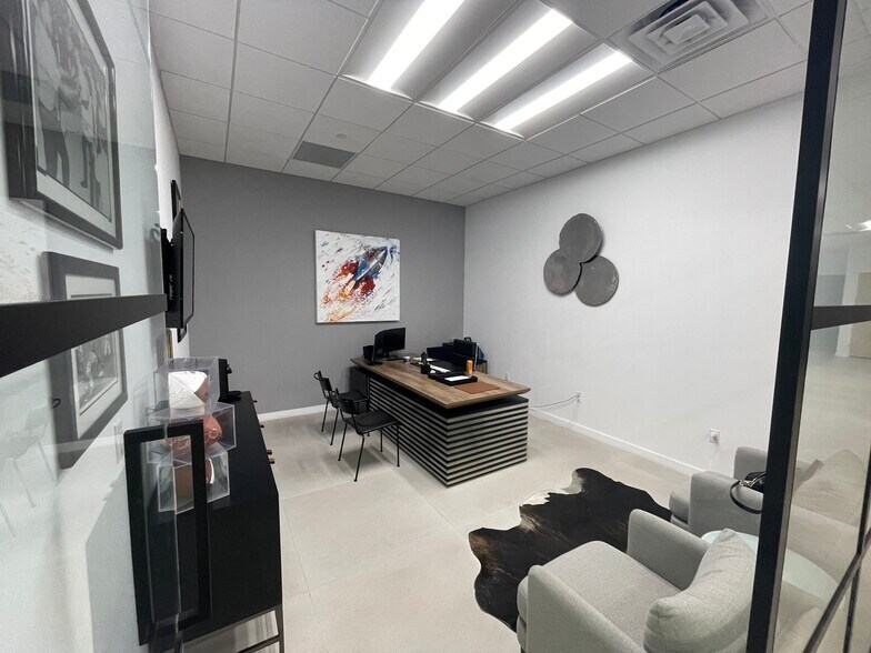 More Photos Of 4302 SW 73rd Ave, Miami Warehouse For Lease