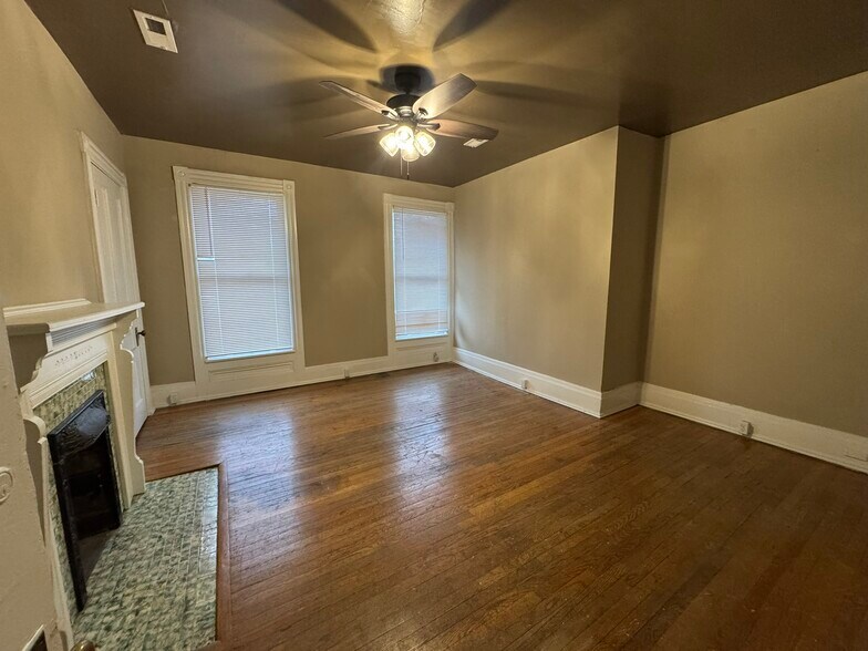 More Photos Of 903 Luttrell St, Knoxville Apartments For Sale