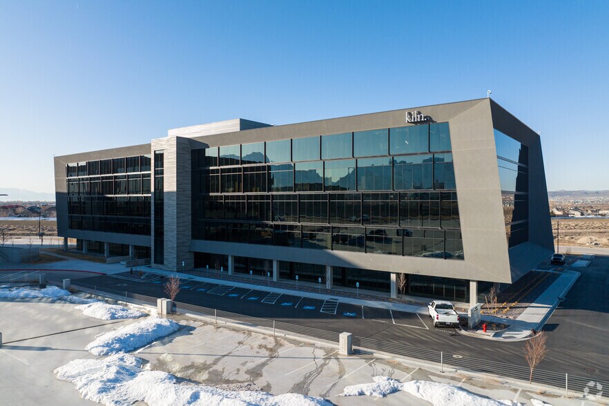 More Photos Of 2701 N Thanksgiving Way, Lehi Coworking Space