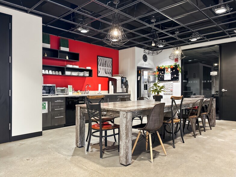 More Photos Of 101 Arch St, Boston Coworking Space