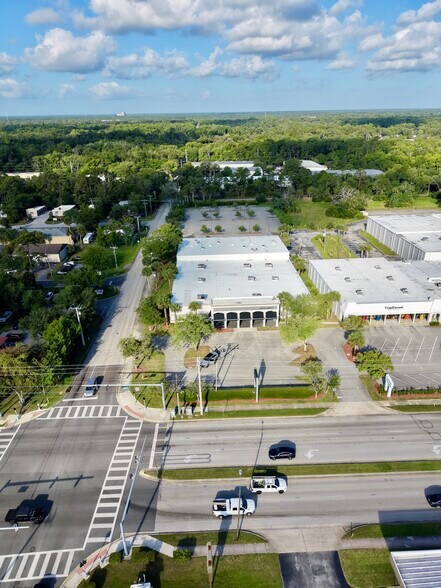 More Photos Of 298 S Yonge St, Ormond Beach General Retail For Lease