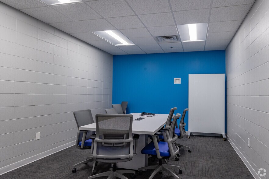 More Photos Of 981 Industrial Park Rd, Columbia Manufacturing For Lease