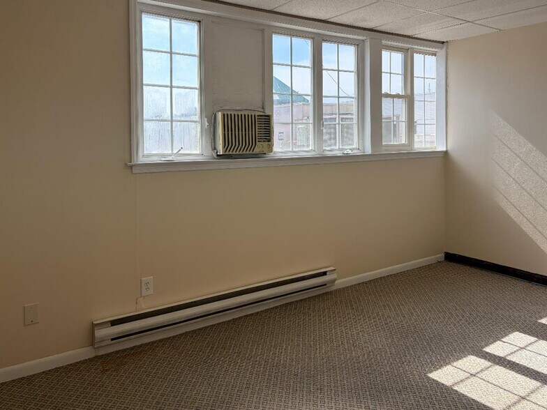 More Photos Of 1075 State Route 34, Matawan Unknown For Lease