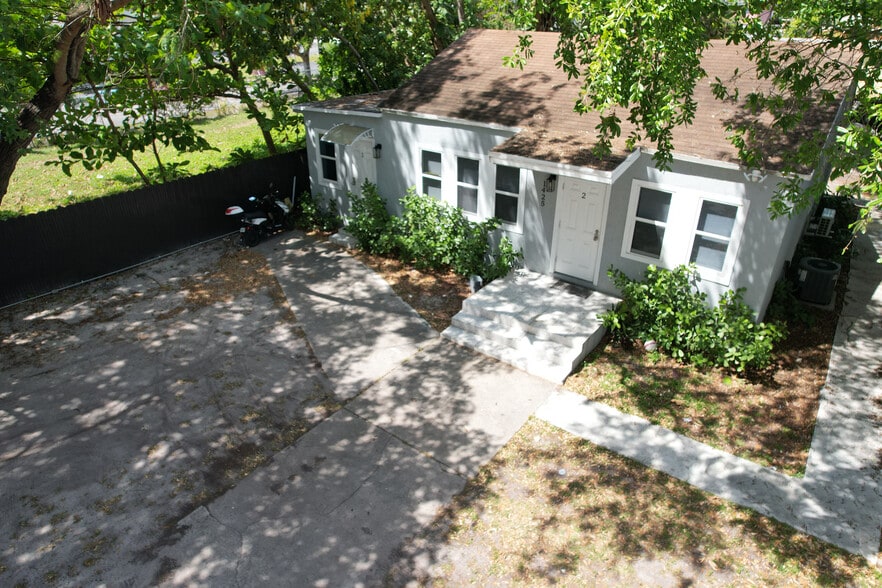More Photos Of 1425 NW 54th St, Miami Office Residential For Sale