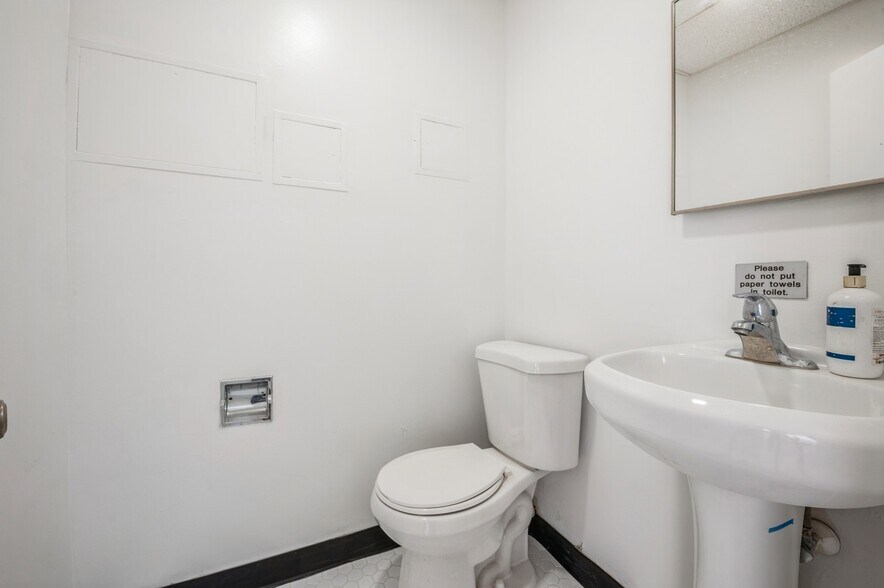 More Photos Of 499 N Broadway, White Plains Apartments For Lease