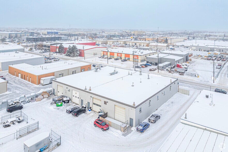 More Photos Of 16813-16815 110th Ave NW, Edmonton Light Manufacturing For Lease