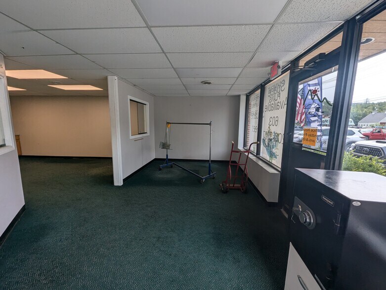 More Photos Of 612 Tenney Mountain Hwy, Plymouth Storefront For Lease