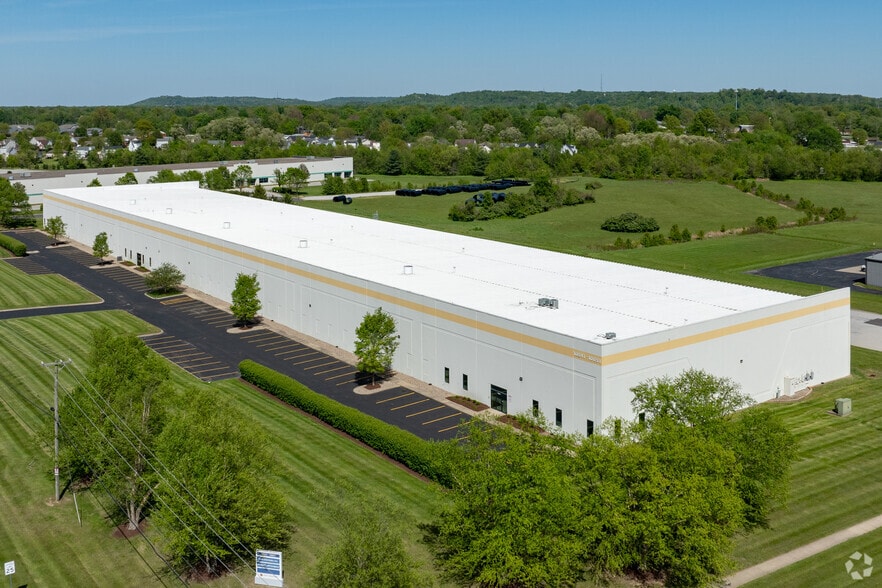More Photos Of 10641-10651 Freeport Dr, Louisville Warehouse For Lease