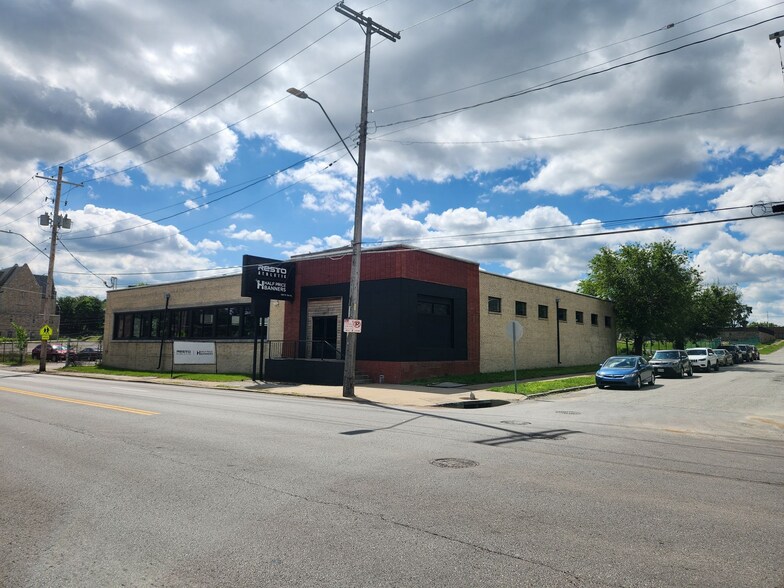 More Photos Of 1301 E 31st St, Kansas City Light Manufacturing For Lease