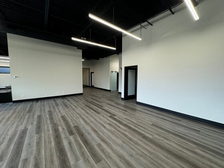 More Photos Of 1363 Horizon Ave, Lafayette Warehouse For Sale