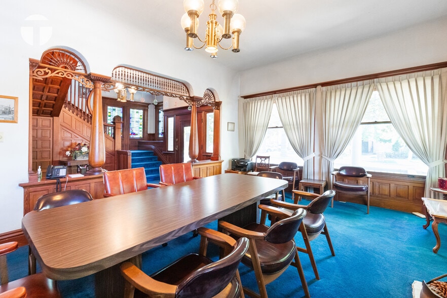 More Photos Of 2131 L St, Sacramento Office Residential For Sale