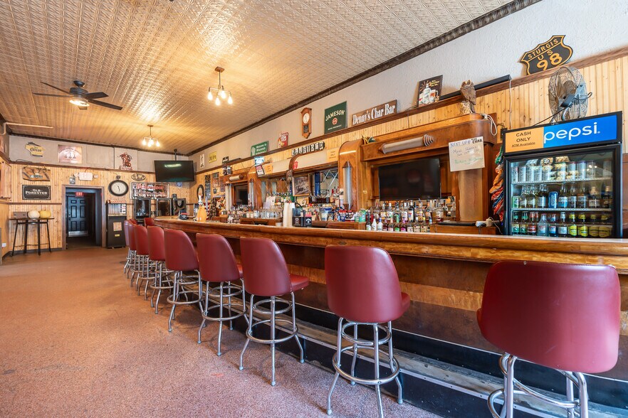 More Photos Of 60 N 2nd St, Platteville Hotel For Sale