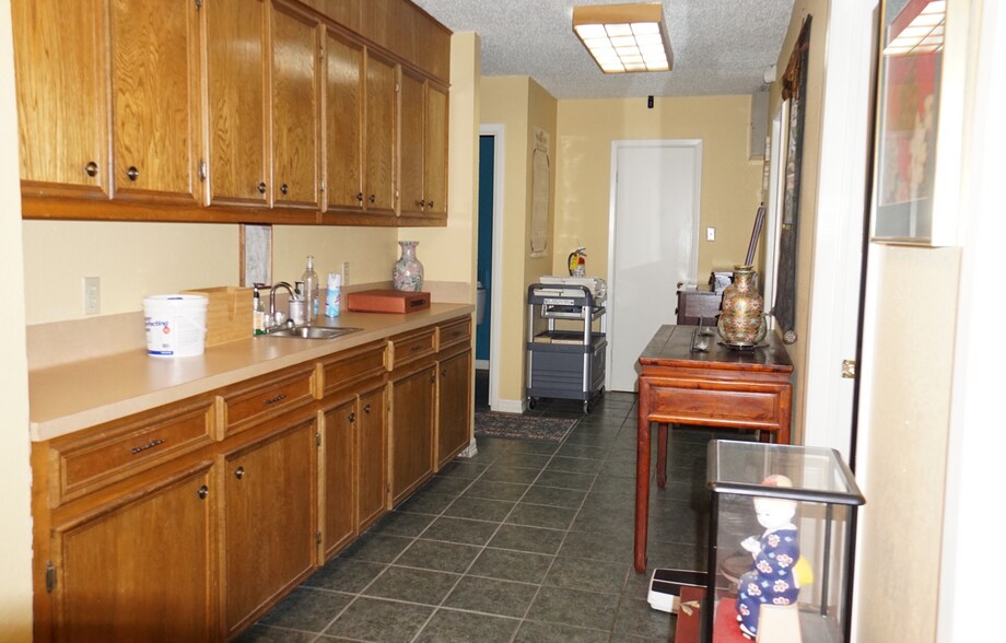 More Photos Of 1803A N Mays Street, Round Rock Office For Lease