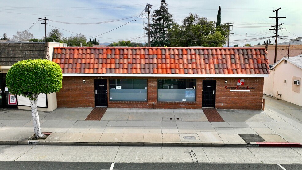 More Photos Of 9122-9124 Las Tunas Dr, Temple City Office For Sale